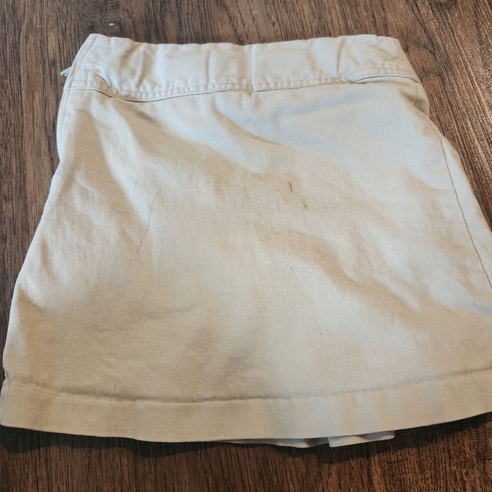 Classic Tan Pleated Skirt - Picture 2 of 4